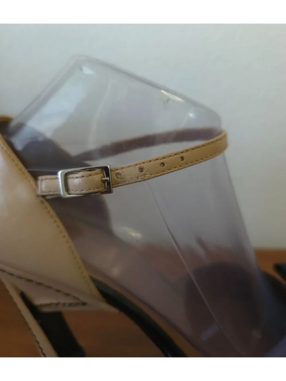 MARNI Two-Tone Black & Beige Leather Heels w/ Bow Detail Sz 36.5 - Made In Italy